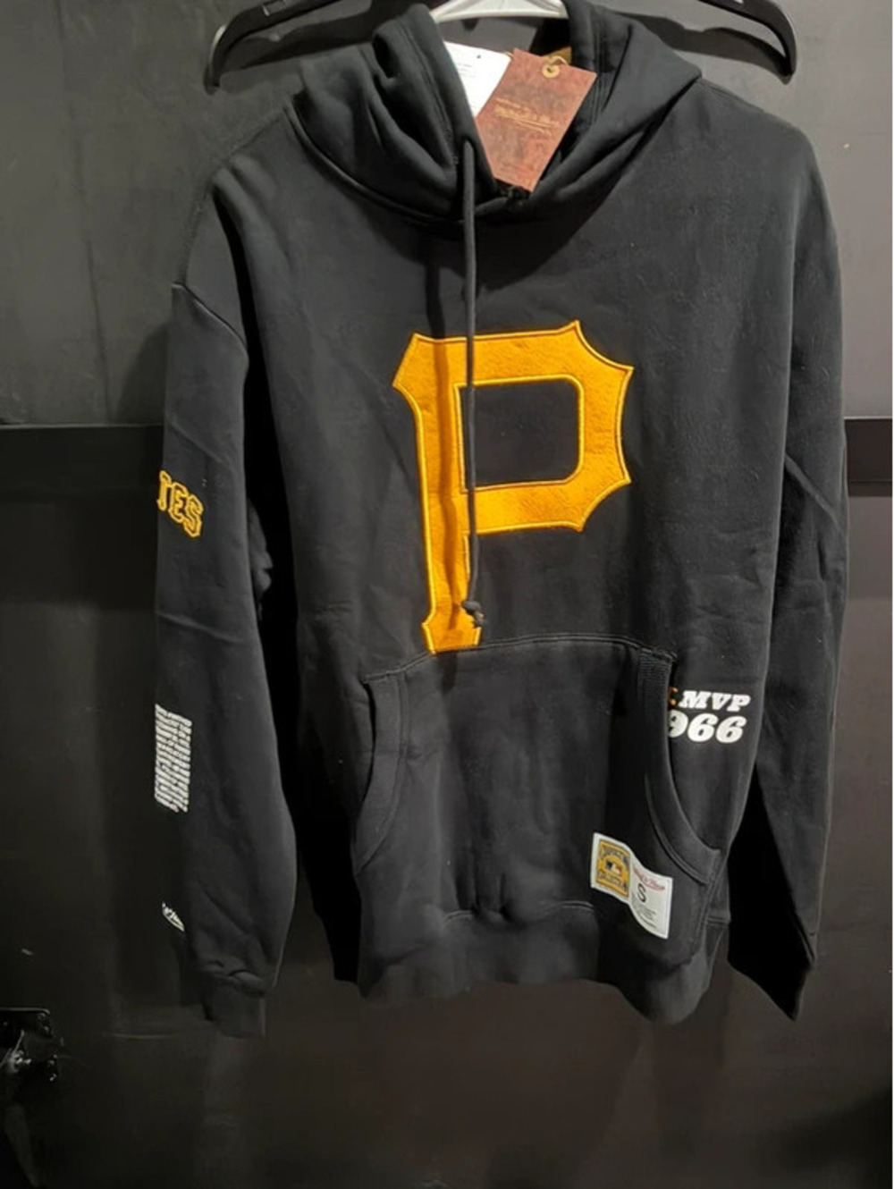 Pittsburgh Pirates Roberto Clemente Logo Black Hoodie